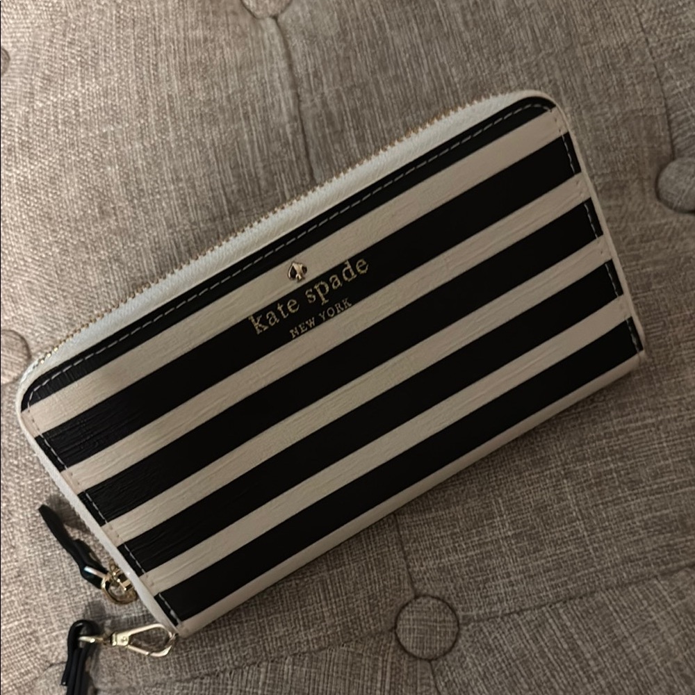 Kate Spade Black and Cream Striped Wallet